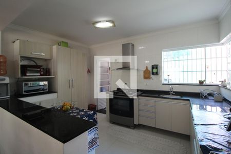 Casa à venda com 289m², 4 quartos e 2 vagasCozinha