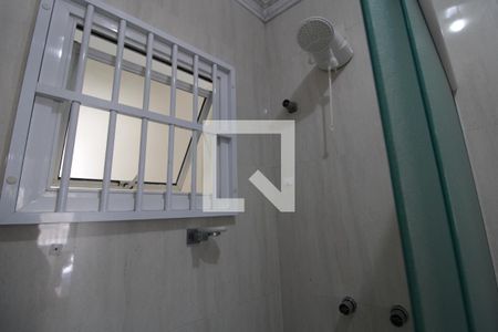 Casa à venda com 289m², 4 quartos e 2 vagasChuveiro banheiro da suíte 3