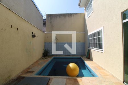 Casa à venda com 289m², 4 quartos e 2 vagasPiscina