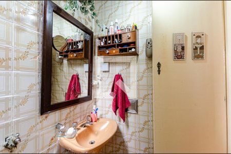 Casa à venda com 340m², 4 quartos e 1 vagaBanheiro