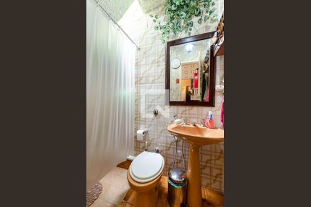 Banheiro de casa para alugar com 1 quarto, 70m² em Morro do Estado, Niterói