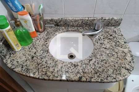 Apartamento para alugar com 75m², 2 quartos e 2 vagas Apartamento para alugar com 75m², 2 quartos e 2 vagasBanheiro
