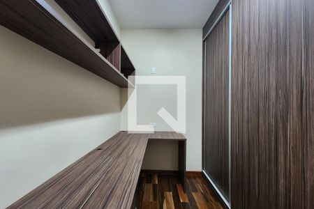 Apartamento para alugar com 147m², 3 quartos e 2 vagas Apartamento para alugar com 147m², 3 quartos e 2 vagasEscritório