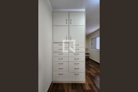 Apartamento para alugar com 147m², 3 quartos e 2 vagas Apartamento para alugar com 147m², 3 quartos e 2 vagasCloset da suíte 3