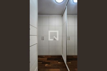 Apartamento para alugar com 147m², 3 quartos e 2 vagas Apartamento para alugar com 147m², 3 quartos e 2 vagasCloset da suíte 3
