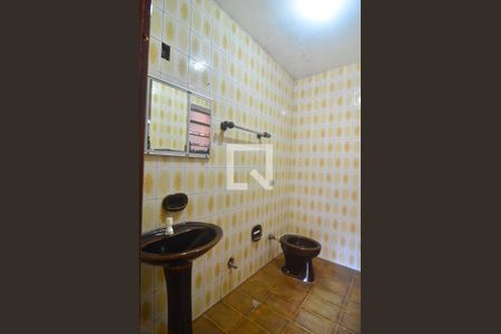 Casa à venda com 144m², 6 quartos e 7 vagasBanheiro Social