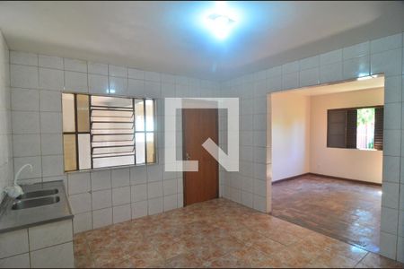 Casa à venda com 144m², 6 quartos e 7 vagasCozinha