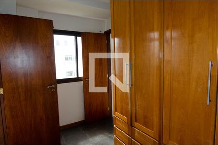 Apartamento à venda com 100m², 3 quartos e 2 vagasQuarto