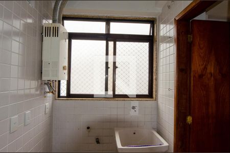 Apartamento à venda com 100m², 3 quartos e 2 vagasÁrea de serviço