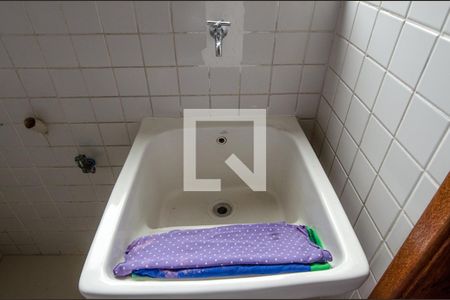 Apartamento à venda com 100m², 3 quartos e 2 vagasÁrea de serviço