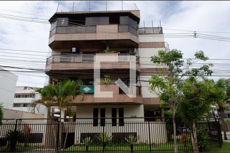 Apartamento à venda com 100m², 3 quartos e 2 vagasFachada