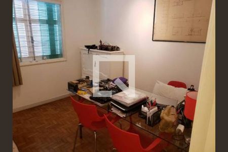 Casa à venda com 3 quartos, 210m² em Vila Bertioga, São Paulo