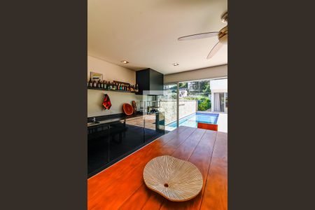 Casa à venda com 504m², 3 quartos e 6 vagasEdícula - Piso Inferior