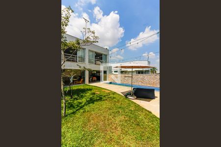 Casa à venda com 504m², 3 quartos e 6 vagasQuintal com Piscina