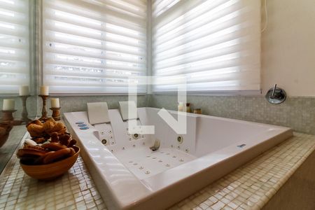 Casa à venda com 504m², 3 quartos e 6 vagasBanheiro da Suíte Master