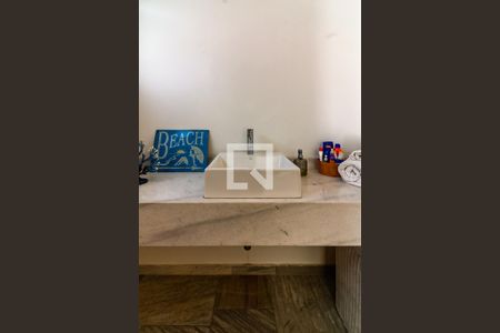 Casa à venda com 504m², 3 quartos e 6 vagasBanheiro da Edícula - Piso Inferior