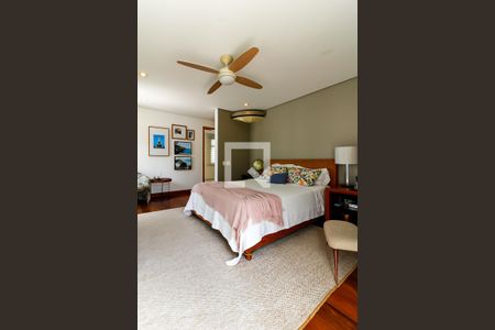 Casa à venda com 504m², 3 quartos e 6 vagasSuíte Master