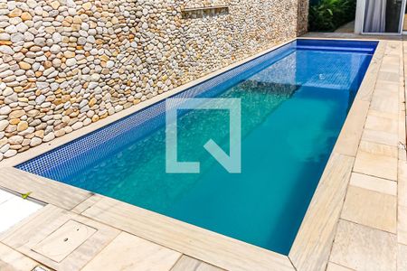 Casa à venda com 504m², 3 quartos e 6 vagasQuintal com Piscina