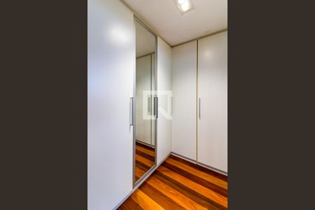 Casa à venda com 504m², 3 quartos e 6 vagasCloset da Suíte 1