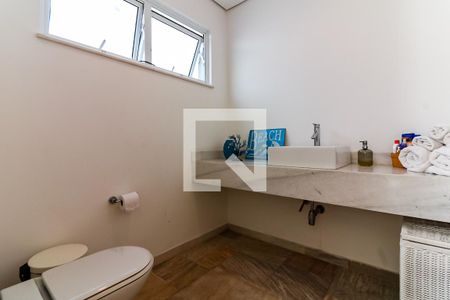 Casa à venda com 504m², 3 quartos e 6 vagasBanheiro da Edícula - Piso Inferior