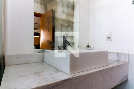 Casa à venda com 504m², 3 quartos e 6 vagasBanheiro da Edícula - Piso Superior