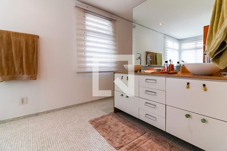 Casa à venda com 504m², 3 quartos e 6 vagasBanheiro da Suíte Master