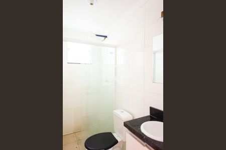Banheiro de apartamento à venda com 2 quartos, 41m² em Vila Carrão, São Paulo