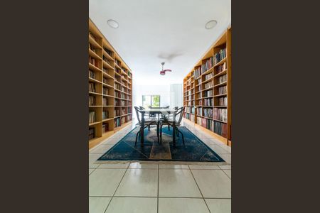 Apartamento para alugar com 75m², 3 quartos e 2 vagasÁrea comum - Biblioteca