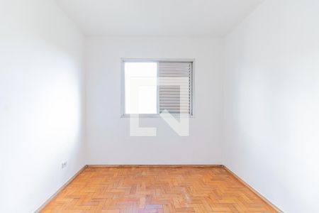 Quarto 2 de apartamento para alugar com 3 quartos, 75m² em Jardim Umuarama, São Paulo