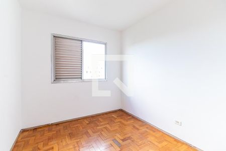 Quarto 1 de apartamento para alugar com 3 quartos, 75m² em Jardim Umuarama, São Paulo