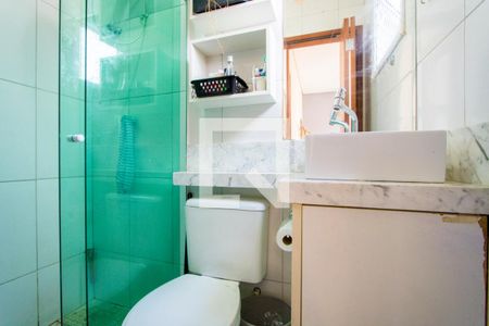 Banheiro de apartamento para alugar com 1 quarto, 72m² em Vila Scarpelli, Santo André