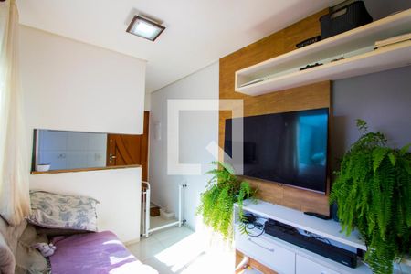 Sala de apartamento para alugar com 1 quarto, 72m² em Vila Scarpelli, Santo André
