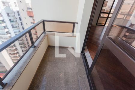Apartamento à venda com 114m², 3 quartos e 2 vagasvaranda
