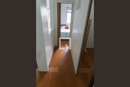 Corredor de apartamento para alugar com 2 quartos, 42m² em Bela Vista, São Paulo