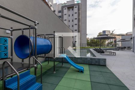 Apartamento à venda com 150m², 4 quartos e 3 vagas Apartamento à venda com 150m², 4 quartos e 3 vagasÁrea comum - Playground