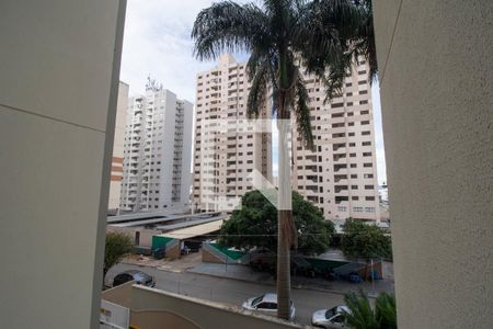 Vista da sacada de apartamento para alugar com 3 quartos, 70m² em Alto da Glória, Goiânia