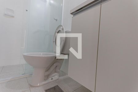 banheiro de apartamento à venda com 1 quarto, 40m² em Bosque, Campinas