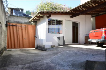 Casa à venda com 340m², 2 quartos e 5 vagasGaragem