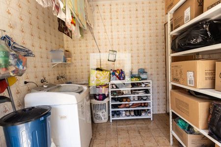 Casa à venda com 185m², 3 quartos e 2 vagas Casa à venda com 185m², 3 quartos e 2 vagasÁrea de serviço