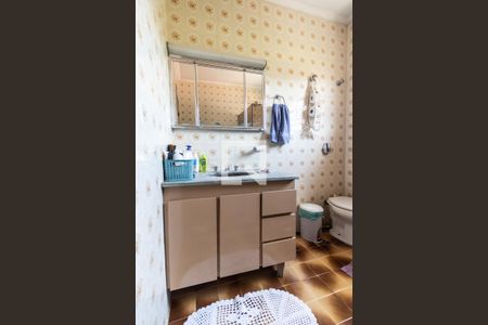 Casa à venda com 185m², 3 quartos e 2 vagas Casa à venda com 185m², 3 quartos e 2 vagasBanheiro