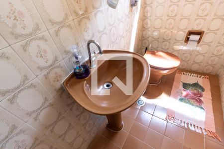 Casa à venda com 185m², 3 quartos e 2 vagas Casa à venda com 185m², 3 quartos e 2 vagasLavabo