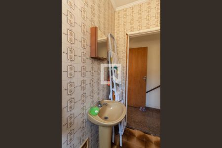 Casa à venda com 185m², 3 quartos e 2 vagas Casa à venda com 185m², 3 quartos e 2 vagasBanheiro de serviço