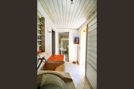 Casa à venda com 220m², 4 quartos e 1 vagaÁrea de Serviço