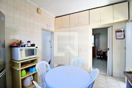 Casa à venda com 220m², 4 quartos e 1 vagaCozinha