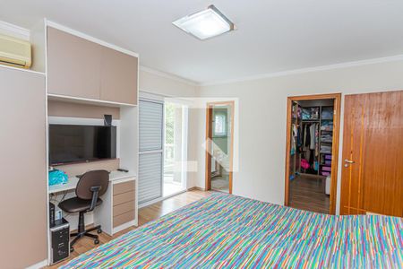 Casa à venda com 214m², 4 quartos e 3 vagas Casa à venda com 214m², 4 quartos e 3 vagasSuite