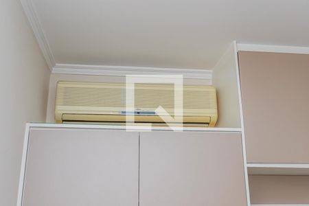 Casa à venda com 214m², 4 quartos e 3 vagas Casa à venda com 214m², 4 quartos e 3 vagasSuite