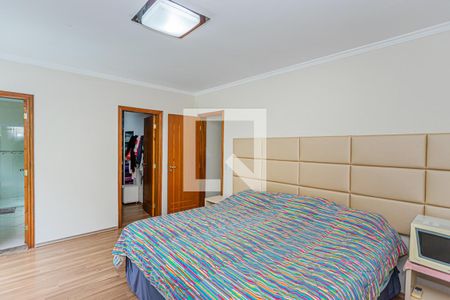 Casa à venda com 214m², 4 quartos e 3 vagas Casa à venda com 214m², 4 quartos e 3 vagasSuite