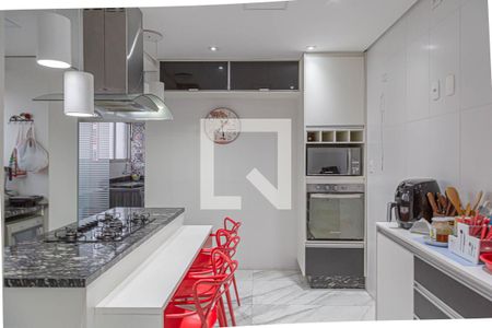 Apartamento à venda com 211m², 4 quartos e 2 vagasCozinha