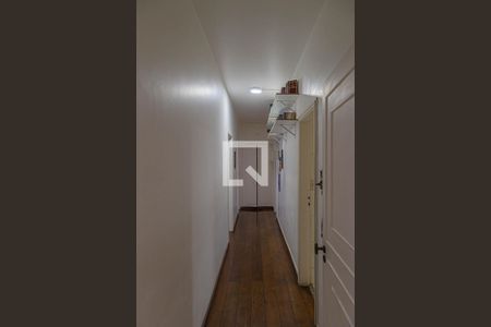 Corredor de apartamento para alugar com 4 quartos, 211m² em Bela Vista, São Paulo