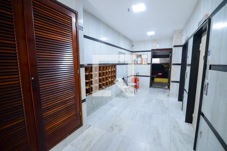 Apartamento à venda com 60m², 1 quarto e 1 vagaHall